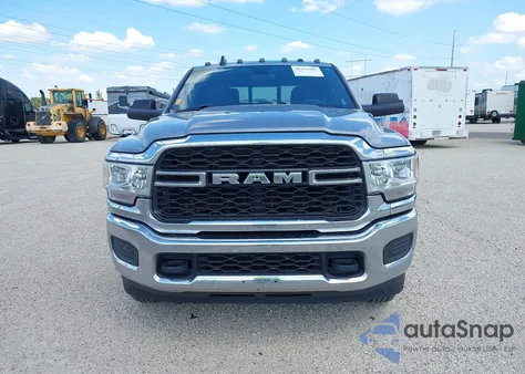 2022 Ram 2500 Tradesman 4X4 8' Box z USA, uszkodzony, nr VIN 3C6UR5HL0NG193683